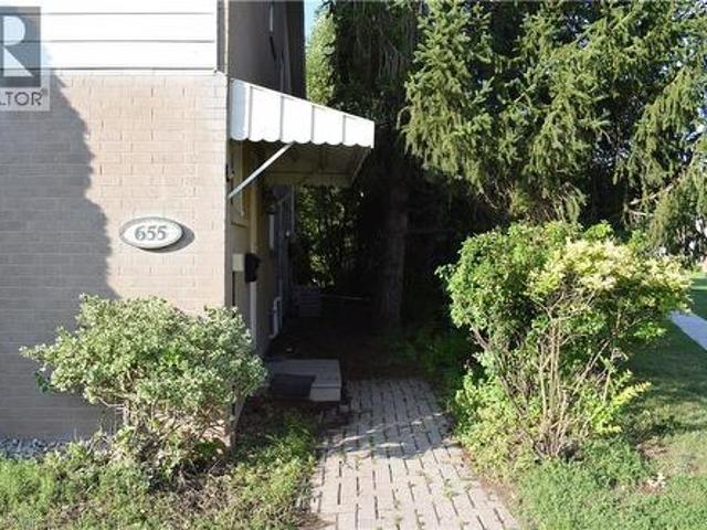 655 Albert Street Unit# A, Waterloo, ON, N2L 3V5 townhouse for sale | Listing ID 40854 | Royal LePage