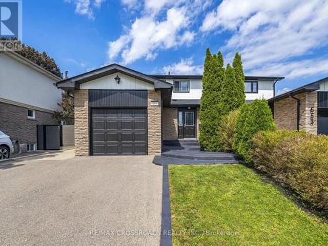 655 Dodsworth Crescent, Mississauga, ON, L4Y 2H6 house for sale | Listing ID W13685 | Royal LePage