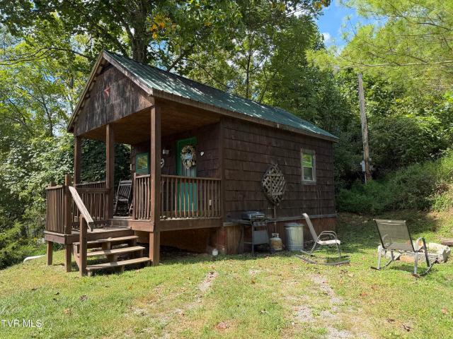 655 Noah Snyder Road