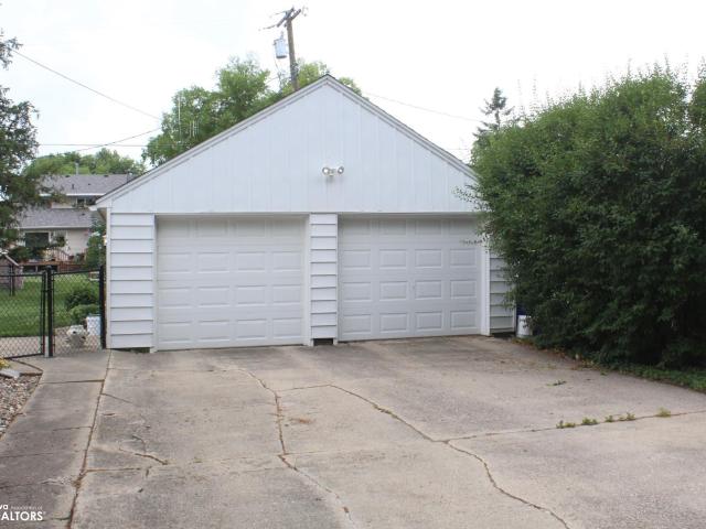 655 W 7Th Street