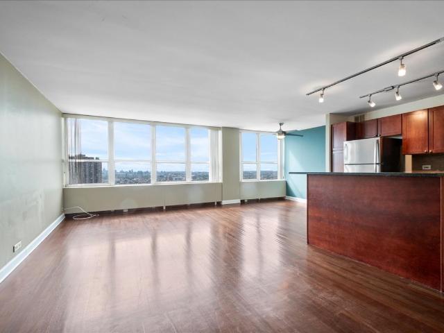 655 W Irving Park Road # 4003