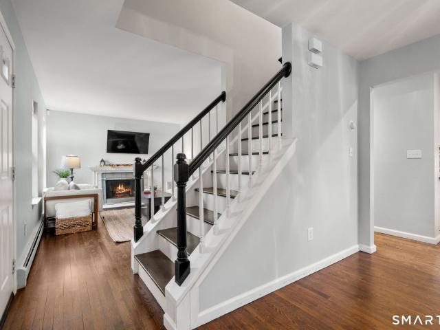 655 Tunxis Hill Road, Fairfield, US, CT