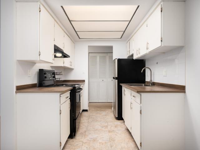 6560 Buswell 2nd floor 2nd Floor, Richmond | Birds Nest Properties