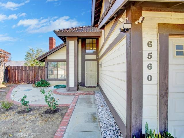 6560 Hemingway