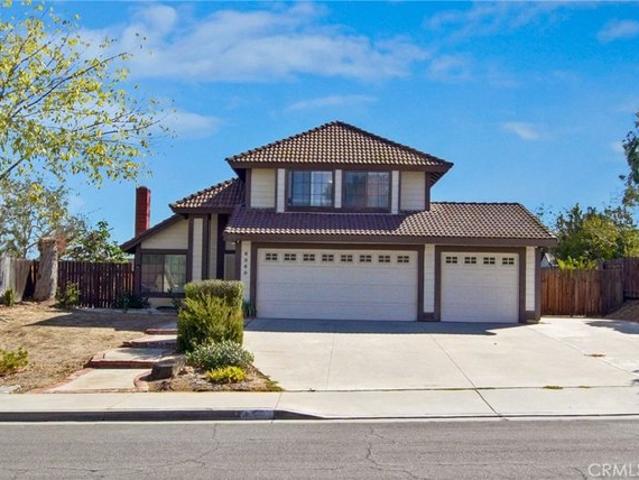 6560 Hemingway Dr, Riverside, CA 92506