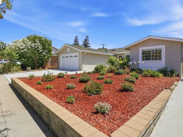 6563 Camden Ave