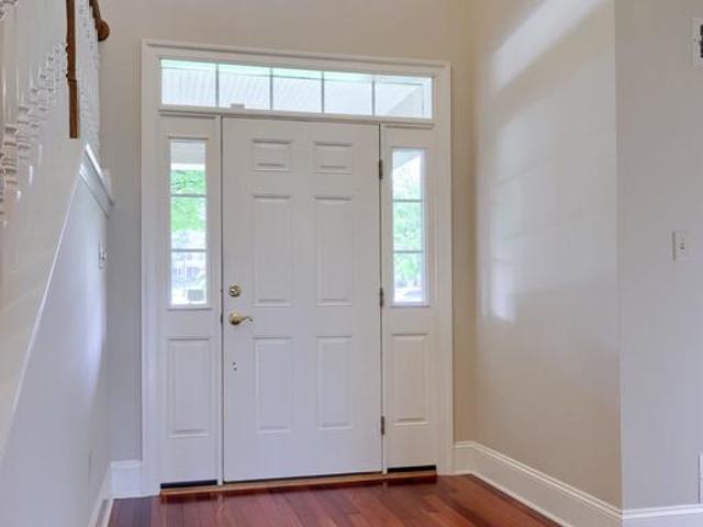 656 Crestgate Place