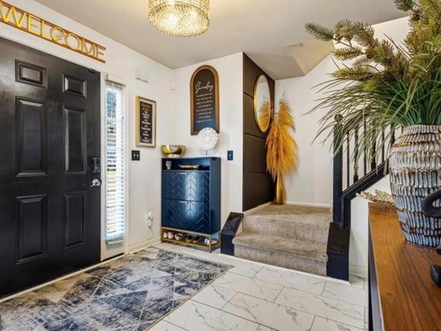 6585 Manor Creek Drive