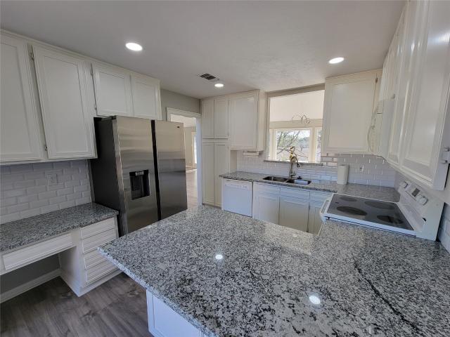 658 Cherry Hills