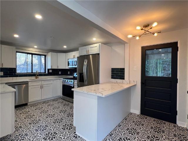 658 Fort Couch Road, Upper St Clair, US, PA