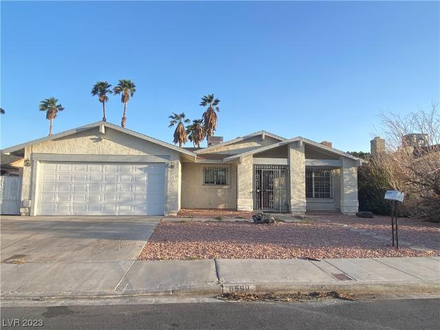 6599 Casa Linda Dr, 3 beds, 2 full baths