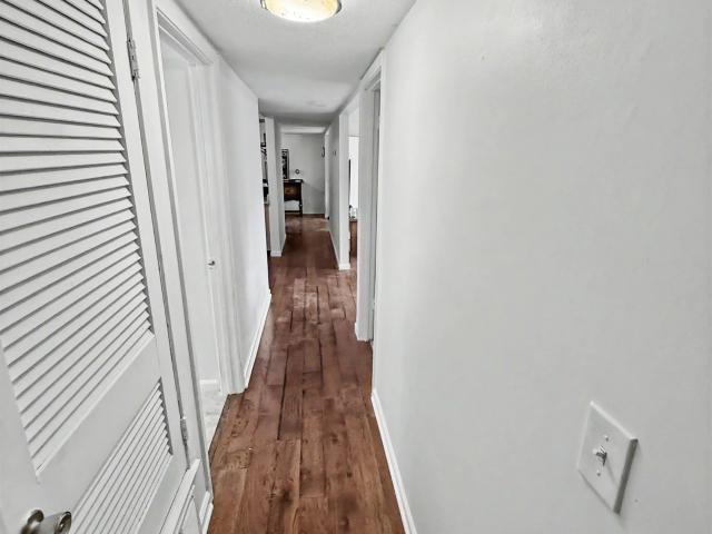 6592 s poplar woods cir s