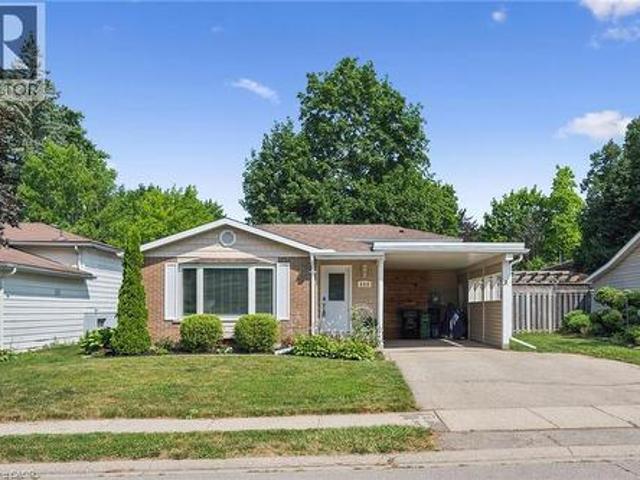 659 Glen Forrest Boulevard, Waterloo, ON, N2L 4K4 house for sale | Listing ID 40849 | Royal LePage