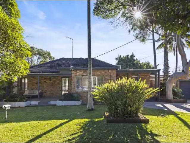 65 Waratah Parade, Narraweena House for rent Listed by Gemma.