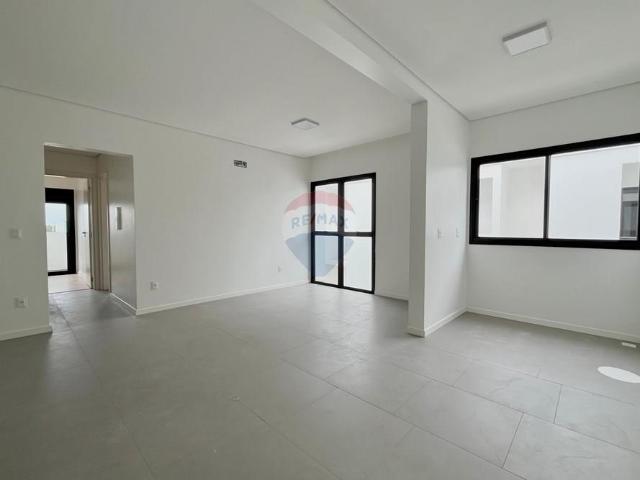 65 Área Útil Apartamento Alugar, 2 Dormitórios localizado em Camobi, Santa Maria, Rio Grande do Sul, 97105190 | Brasil