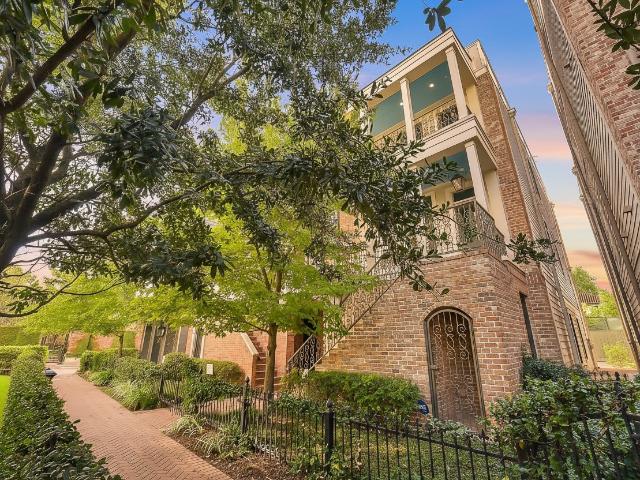 65 Crain Sq Blvd, Houston, TX 77025 | MLS #54111