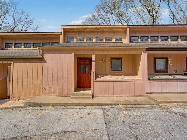 65 Davis Circle