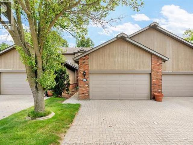 65 Fairway Crescent, Amherstburg, ON, N9V 3T7 townhouse for sale | Listing ID 26020 | Royal LePage
