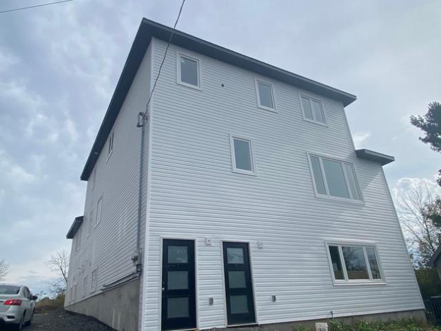 65 Gardiner Street Unit 1 8 bed, 8.5 bath STUDENT RENTAL | 1