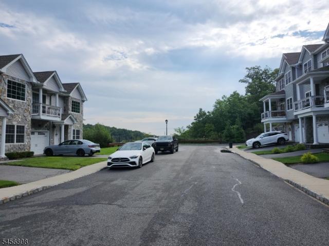 65 Halina Ln