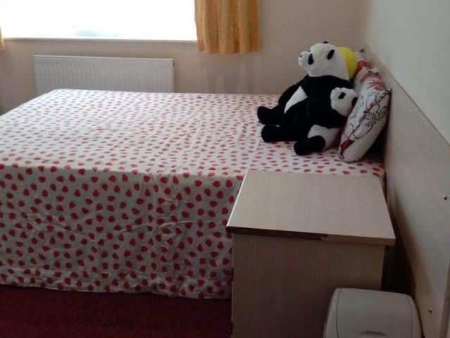65 Heath Road, London UB10, 1 bed flat to rent, £720 pcm | PrimeLocation