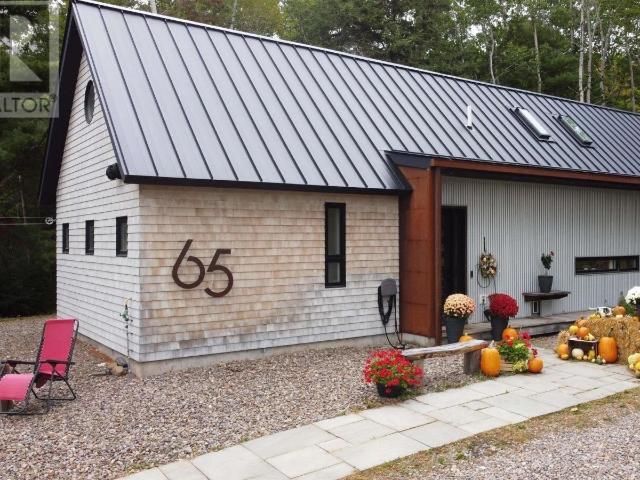 65 Jessicas Way