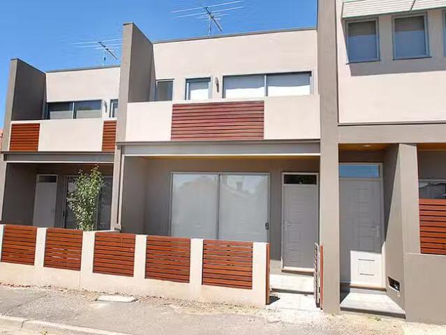 65 Lambeth Street, Kensington, VIC 3031