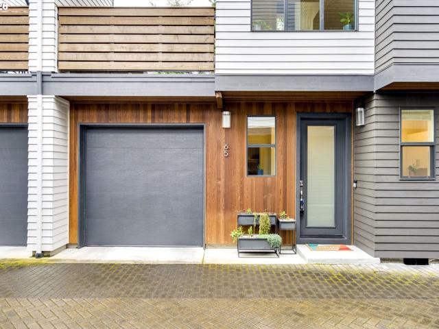 65 ne 58th ave