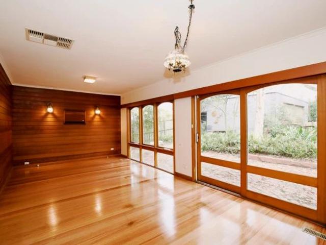 65 Russell Crescent, Doncaster East, Melbourne