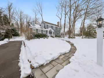 65 Seven Oaks Dr