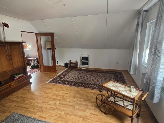 65 sqm upper floor apartment with 2 bedrooms in Laatzen