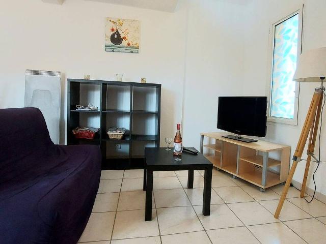 65m2 de 1 a 10 mois trés souple a la demande ok caf,ok animaux,2ch 4pers wifi jardin parking,meublé tout confort