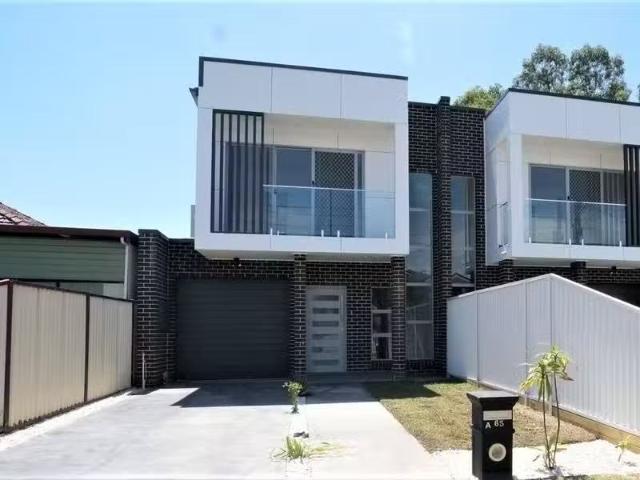 65A Derria Street, Canley Heights Townhouse for rent Listed b.