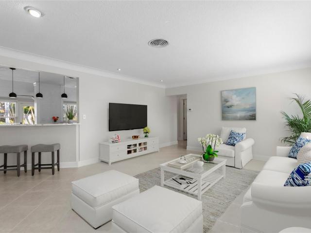 6604 blue heron drive s, st petersburg, us, fl