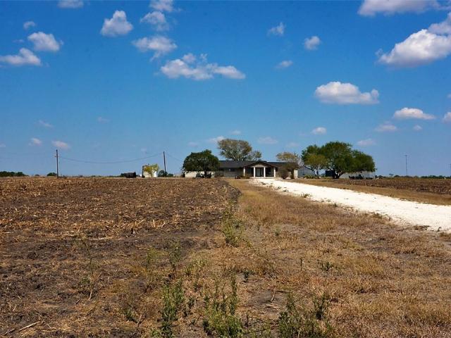 6604 County Road 136, Kenedy, TX 78119 | MLS #465969