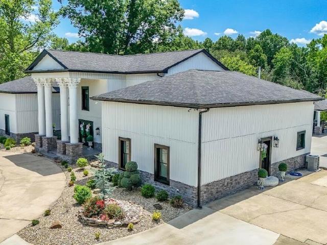6606 S US Highway 25E