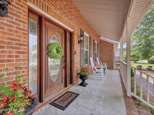 6608 Shire Lane