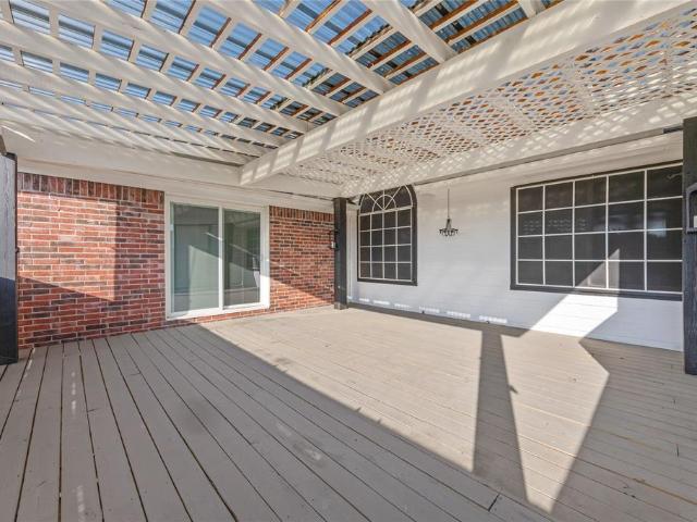 6601 Redwood Lane