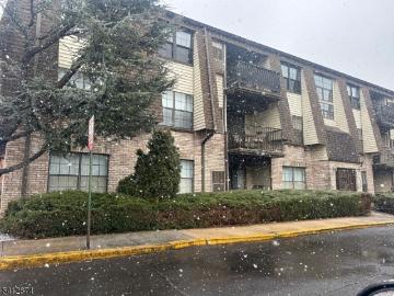 660 672 N Broad St # 1C