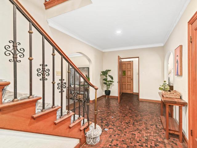 660 Honey Creek Pkwy