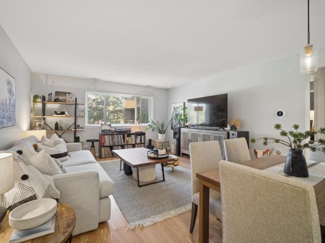 660 Perrie Drive # 201