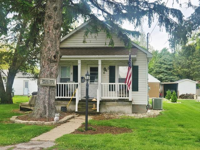 660 W Elm Street