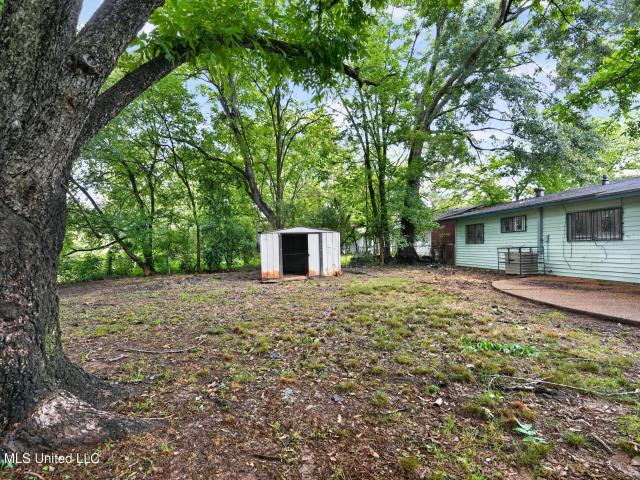6615 Lyndon B Johnson Drive