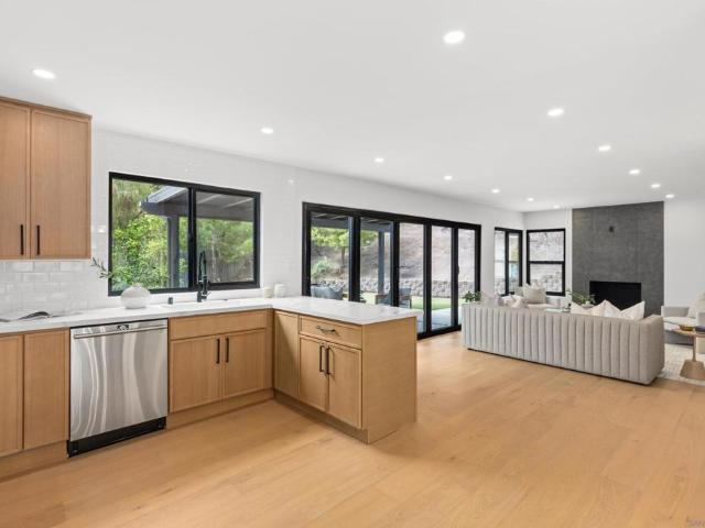 6615 Tuxedo Rd
