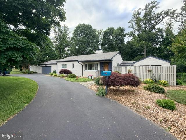 6616 Braddock
