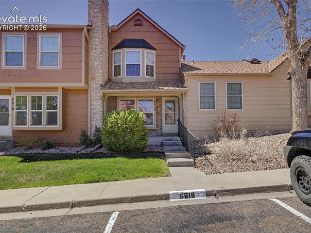 6618 Warbler Lane