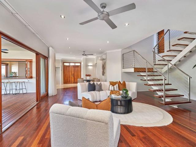 6/61 67 Arlington Esplanade, Clifton Beach