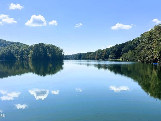 661 Laurel Lake Circle
