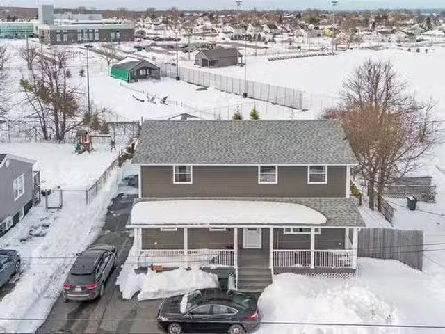 661 Willow Street, New Waterford, NS, B1H 3W3 house for sale.