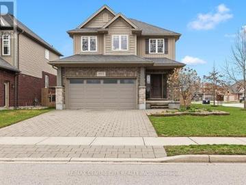 London, Ontario - Garden, Fireplace, Deck